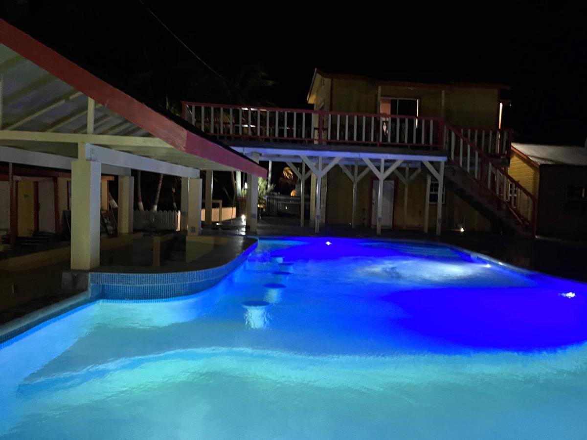 Tropical Paradise Express Caye Caulker Luaran gambar